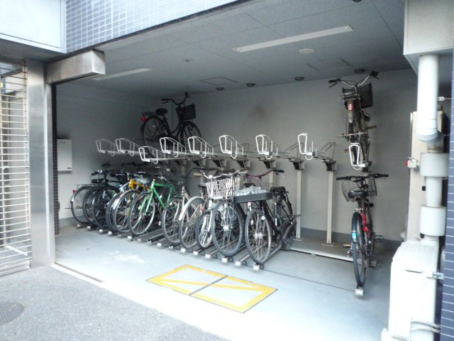 文京春日プラッツの駐輪場