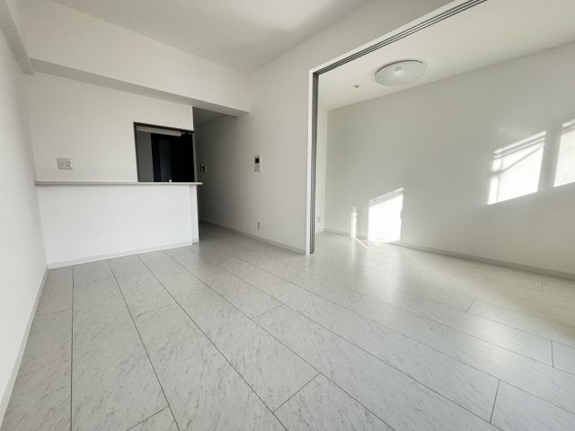 アン・ボルヌの居間・リビング|※別号室の参考写真です。