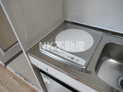 【キッチン】 | アリーヴェデルチ小阪（八戸ノ里賃貸） | コンパクトなキッチンで掃除もラクラク