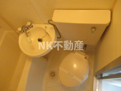 【トイレ】 | アリーヴェデルチ小阪（八戸ノ里賃貸） | トイレです