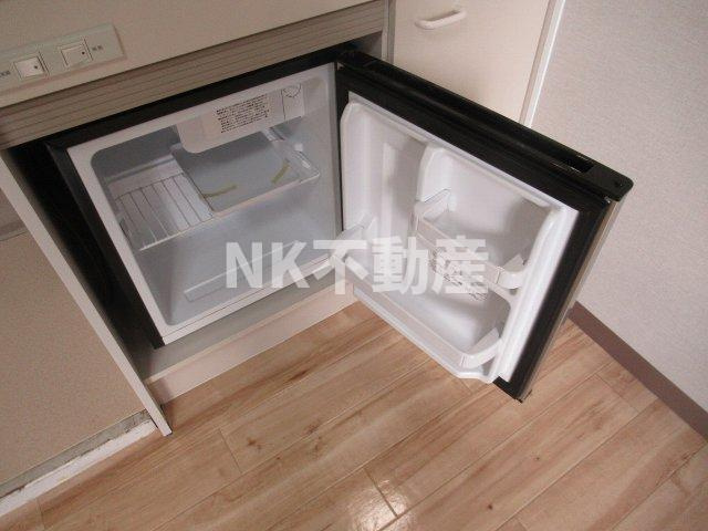 【その他】 | アリーヴェデルチ小阪（八戸ノ里賃貸） | ミニ冷蔵庫です