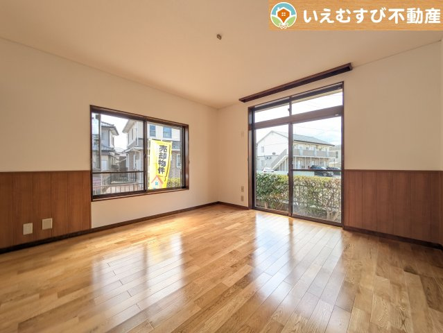 熊谷市玉井南1丁目　中古戸建の居間・リビング