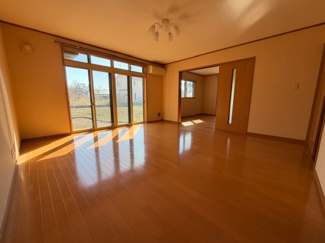 【居間・リビング】 | 雫石町西安庭　中古住宅