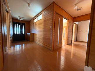 【玄関】 | 雫石町西安庭　中古住宅