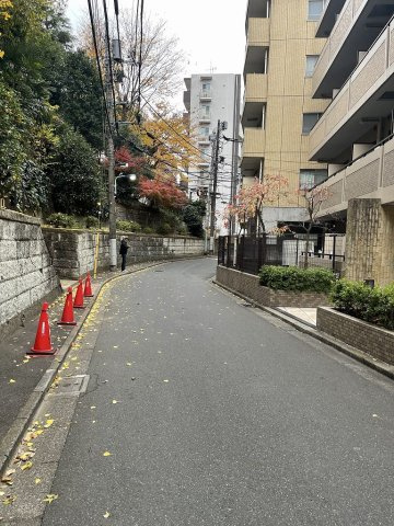 エスコート音羽の周辺