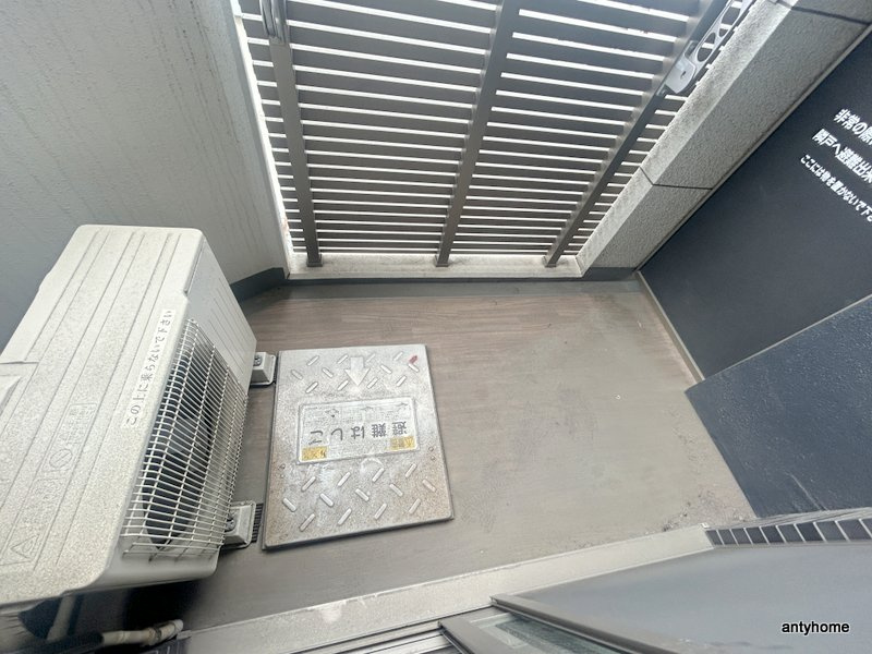 プレサンス本町エクストラ　仲介手数料無料のバルコニー