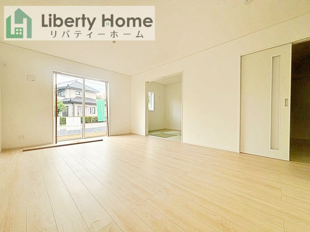 古河市五部第1　新築戸建　1号棟の居間・リビング|【1号棟】