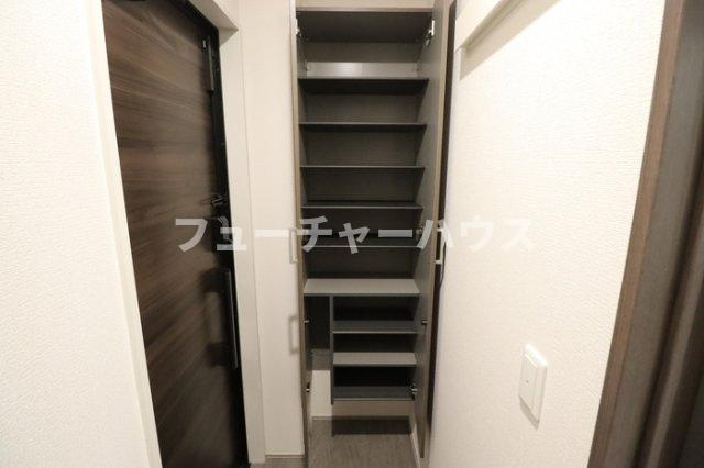 ラヴィエベルの玄関