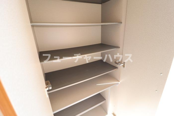 大黒屋　十四番館の玄関