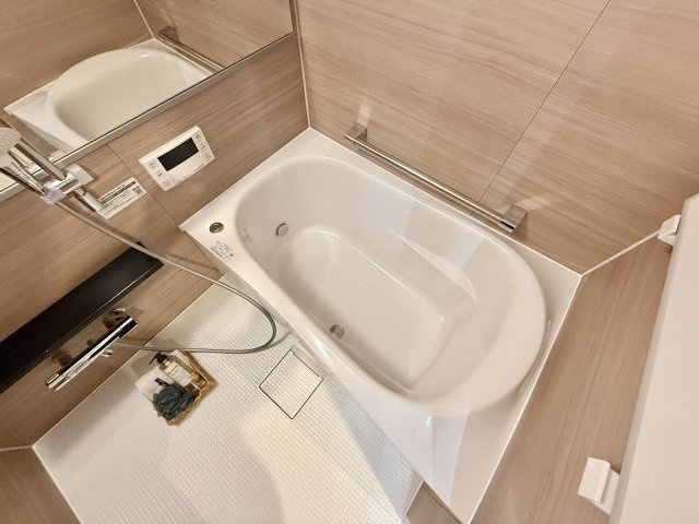 宝マンション富田町の浴室