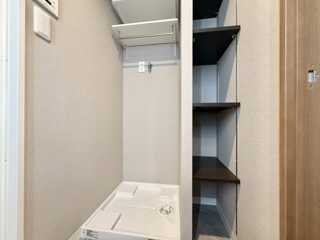 宝マンション富田町のランドリースペース