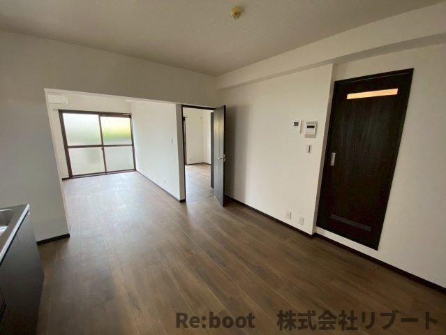 メゾン本行徳の居間・リビング