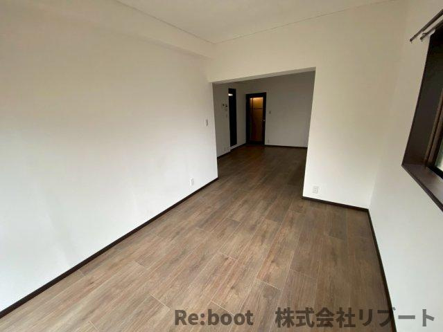 メゾン本行徳の居間・リビング