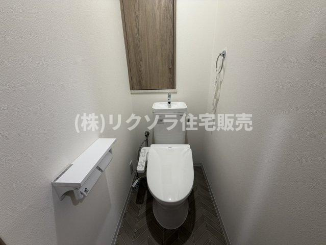 リバティパーク枚方D棟プログレスタワーのトイレ|温水洗浄便座付き
■物件内覧・資金計画相談・住宅ローン相談、リフォーム相談、お問合せ受付中■
※当日・翌日のご内覧、ご相談はお電話でのお問合せがスムーズです！