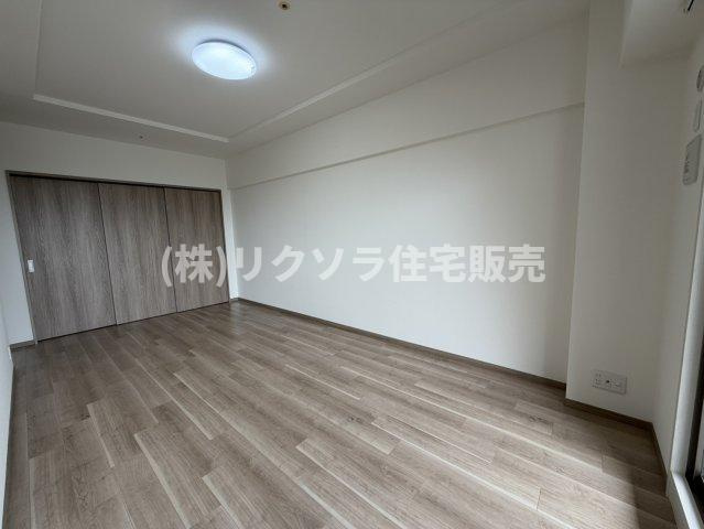 リバティパーク枚方D棟プログレスタワーの洋室|洋室5.8帖
■物件内覧・資金計画相談・住宅ローン相談、リフォーム相談、お問合せ受付中■
※当日・翌日のご内覧、ご相談はお電話でのお問合せがスムーズです！