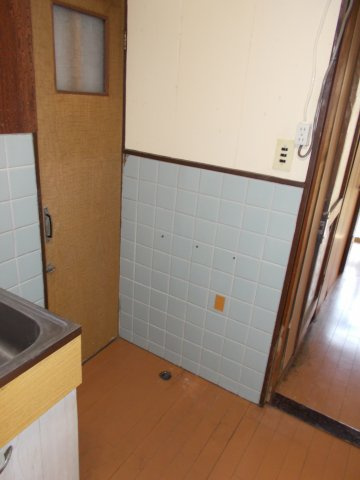 塩屋町５丁目貸戸建の内装|洗濯機置き場