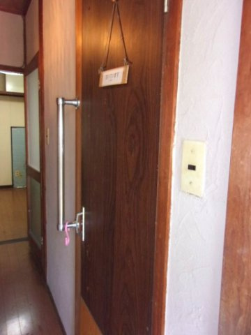 塩屋町５丁目貸戸建の内装