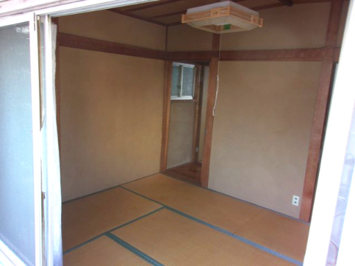 塩屋町５丁目貸戸建の和室