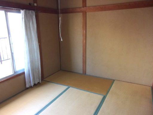 塩屋町５丁目貸戸建の和室