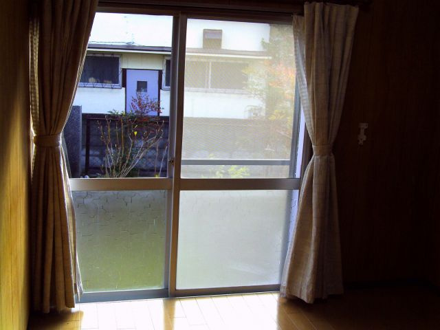 塩屋町５丁目貸戸建の洋室|１Ｆ南洋室　日当良好