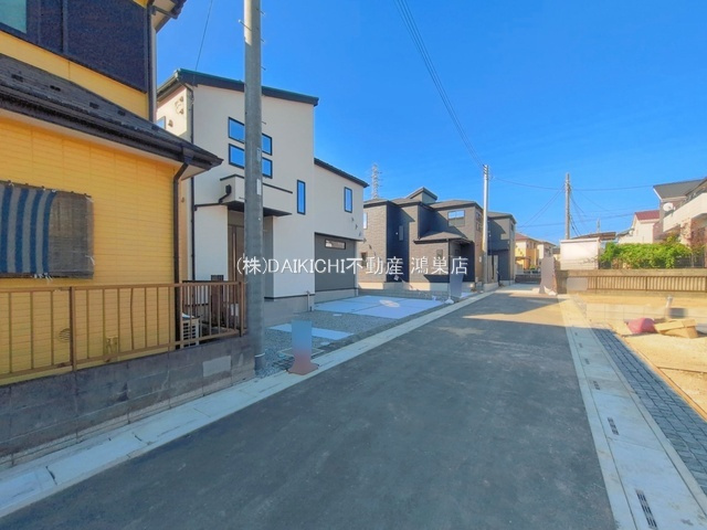 【前面道路含む現地写真】 | 北本市東間4期　新築戸建　全5棟　4号棟