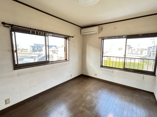 阿南市那賀川町上福井堂免中古戸建の洋室