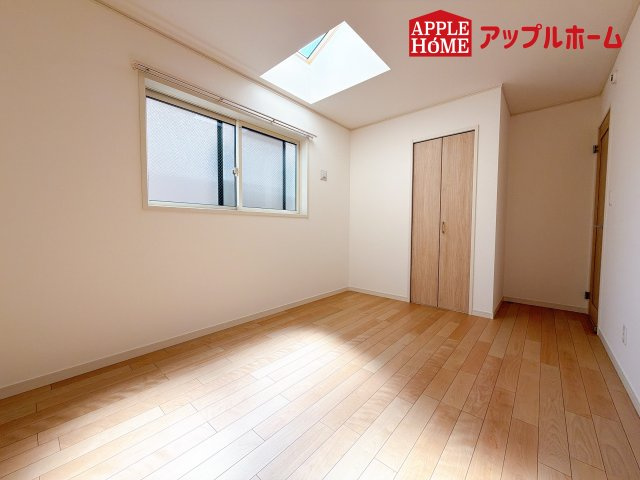 [新築住宅] さいたま市浦和区大東2丁目 全3棟の洋室|２階居室は全室収納あり！たっぷりある収納活用でお部屋もキレイを保てます♪