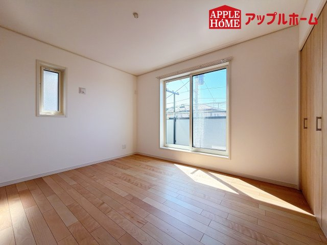 [新築住宅] さいたま市浦和区大東2丁目 全3棟の洋室|２階居室は全室収納あり！たっぷりある収納活用でお部屋もキレイを保てます♪