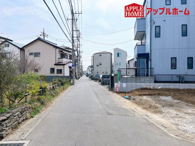 [新築住宅] さいたま市中央区鈴谷6丁目 全1棟の前面道路含む現地写真