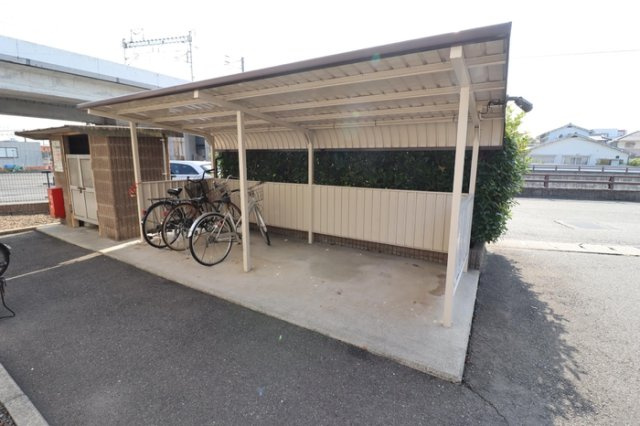 フルール高柳　A棟