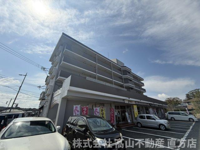 オアシス宮の前