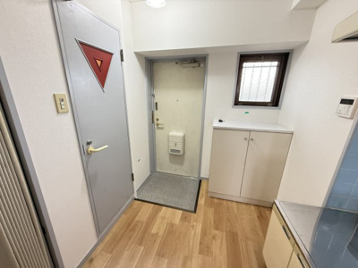 【玄関】 | 鶴見緑地ハイツ弐番館