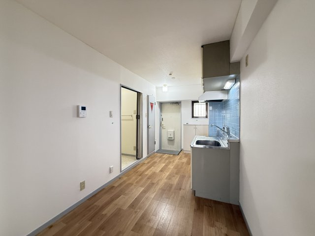 【居間・リビング】 | 鶴見緑地ハイツ弐番館