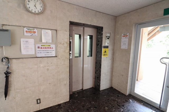 【ロビー】 | 鶴見緑地ハイツ弐番館