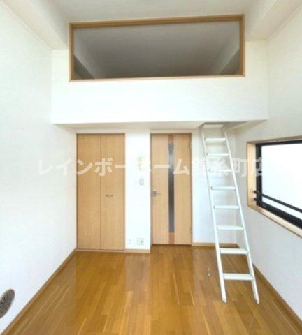 キャメル大島の居間・リビング