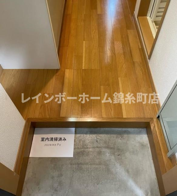 キャメル大島の玄関