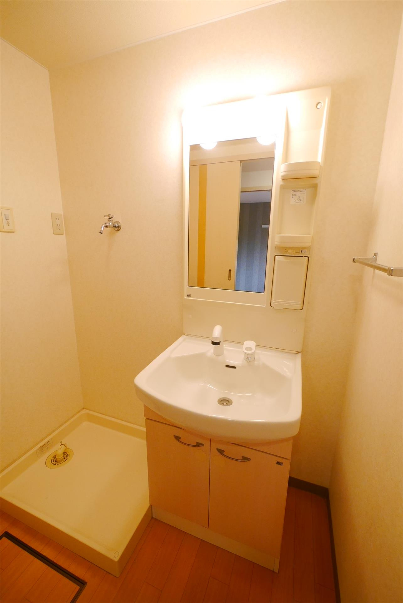 コンフォルテーヴォレⅡの洗面所