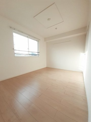 ソラーナＳ　Ｃの内装|内装は落ち着いています