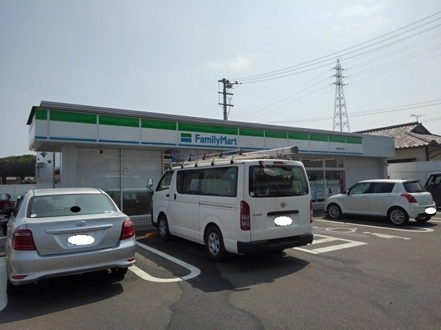 ポム・ド・テールＢの周辺|ファミリーマート丸亀山北町店まで950m