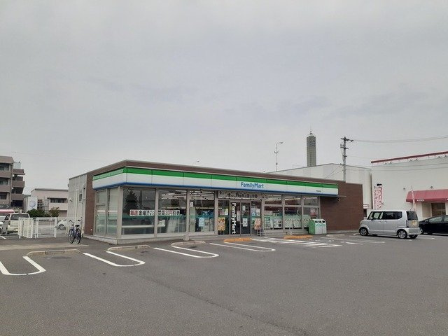 ザ・ビレッジグリーン宇多津Ⅱの周辺|ファミリーマート宇多津浜店まで370m