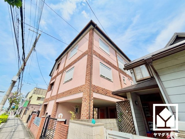 西宮市甲子園六石町の外観|「春風小学校」まで徒歩6分。低学年のお子様の通学にも無理のない距離です。