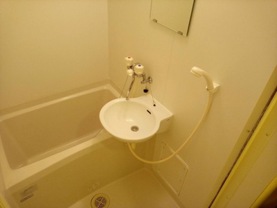 【浴室】 | レオパレスＬｉｂｅｒｔｙＢｅｌｌ