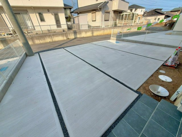 日立市東金沢町1丁目　新築戸建の前面道路含む現地写真