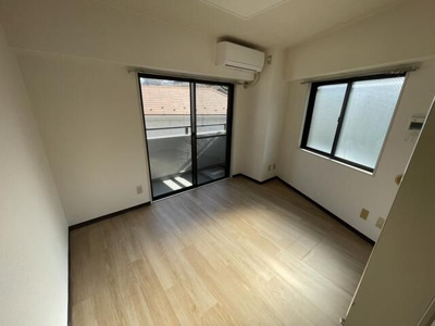 【洋室】 | マック平山城址公園コート(マックヒラヤマジョウシコウエンコート)