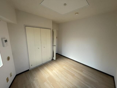 【寝室】 | マック平山城址公園コート(マックヒラヤマジョウシコウエンコート)