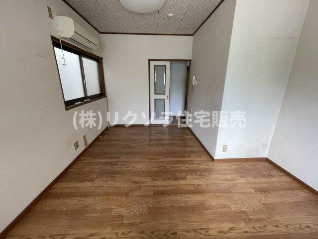 藤田町４丁目　中古一戸建てのダイニング|LDK10.0帖
■物件内覧・資金計画相談・住宅ローン相談、リフォーム相談、お問合せ受付中■
※当日・翌日のご内覧、ご相談はお電話でのお問合せがスムーズです！