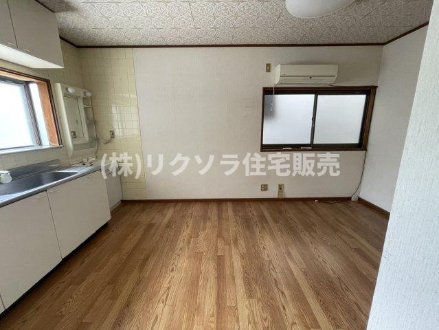藤田町４丁目　中古一戸建てのキッチン|LDK10.0帖
■物件内覧・資金計画相談・住宅ローン相談、リフォーム相談、お問合せ受付中■
※当日・翌日のご内覧、ご相談はお電話でのお問合せがスムーズです！