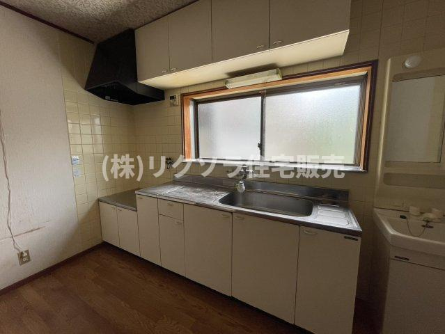 藤田町４丁目　中古一戸建てのキッチン|■物件内覧・資金計画相談・住宅ローン相談、リフォーム相談、お問合せ受付中■
※当日・翌日のご内覧、ご相談はお電話でのお問合せがスムーズです！