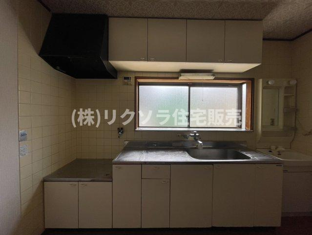 藤田町４丁目　中古一戸建てのキッチン|■物件内覧・資金計画相談・住宅ローン相談、リフォーム相談、お問合せ受付中■
※当日・翌日のご内覧、ご相談はお電話でのお問合せがスムーズです！