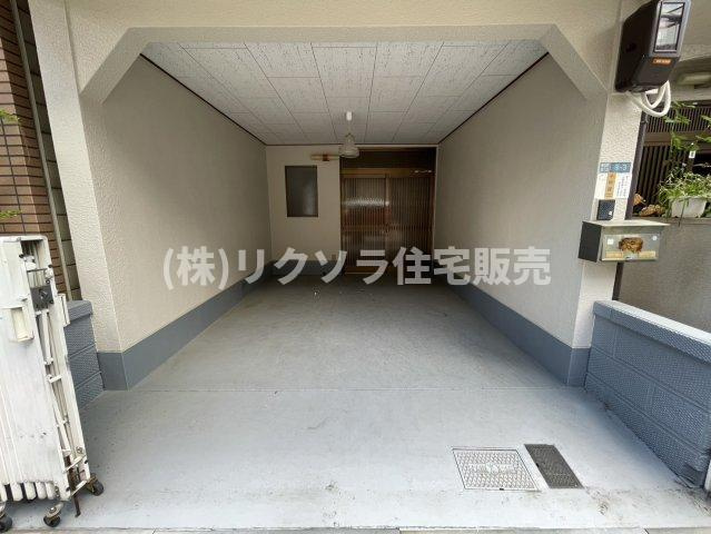 藤田町４丁目　中古一戸建ての駐車場|■物件内覧・資金計画相談・住宅ローン相談、リフォーム相談、お問合せ受付中■
※当日・翌日のご内覧、ご相談はお電話でのお問合せがスムーズです！